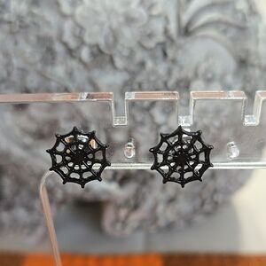 Chic Black Spider Web Earrings